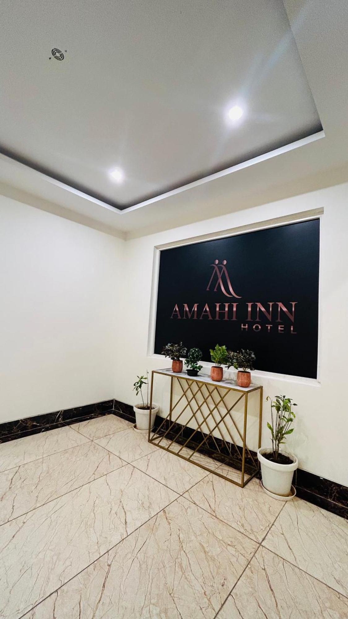 Amahi Inn Gurgaon Buitenkant foto